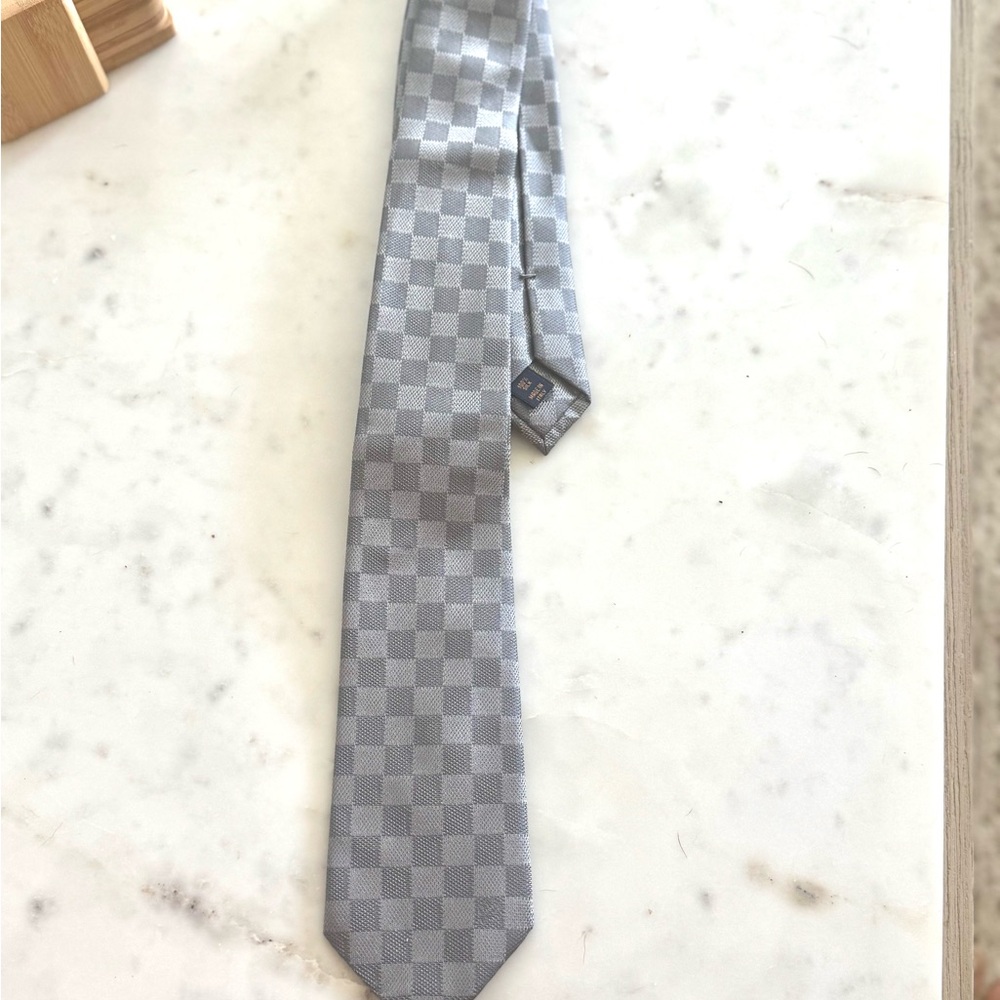 Gray Checkered Men's Tie never worn